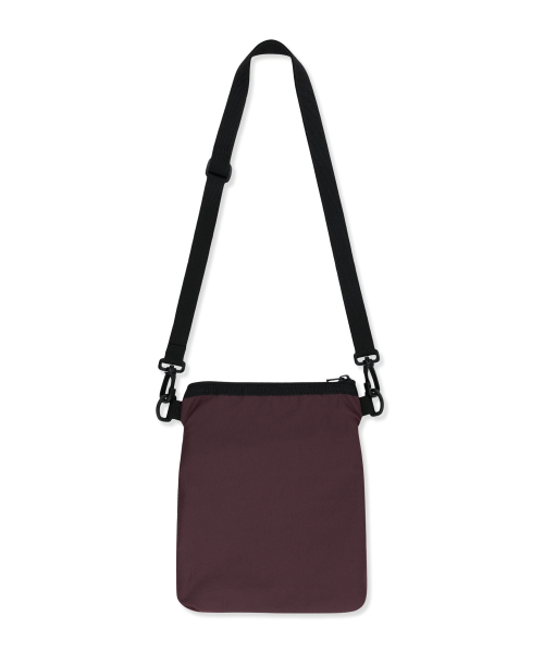 BROWNBREATH(ブラウンブレス)の「TAG SACOSHE BAG - BURGANDY(メッセンジャーバッグ・レディース・その他・ONE)」の2枚目の写真