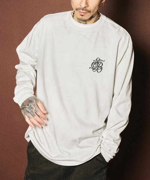 Subciety(サブサエティ)の「Aged script embroidery tee(Tシャツ/カットソー・メンズ・ホワイト/ブラック・X-LARGE/SMALL/MEDIUM/LARGE)」の5枚目の写真