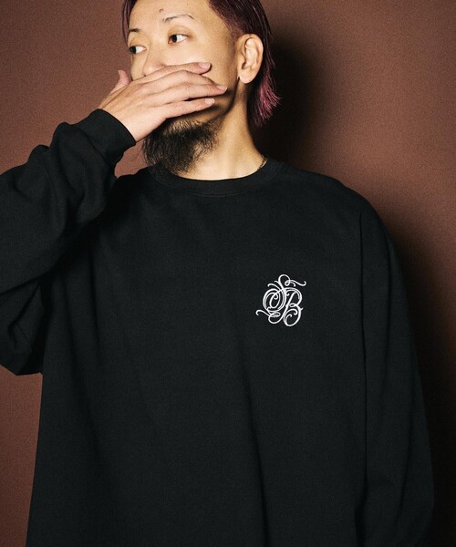 Subciety(サブサエティ)の「Aged script embroidery tee(Tシャツ/カットソー・メンズ・ホワイト/ブラック・X-LARGE/SMALL/MEDIUM/LARGE)」の10枚目の写真