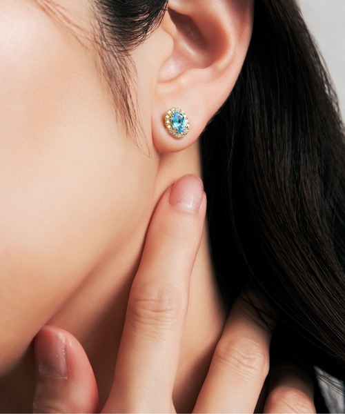 Jewel closet by L&Co.(ジュエルクローゼットバイエルアンドコー)の「K18 ダイヤモンド ヘイロー/取り巻き カラーストーン ピアス(オーバル)(ピアス(両耳用)・レディース・ゴールド系その他2/ゴールド系その他・FREE)」の9枚目の写真