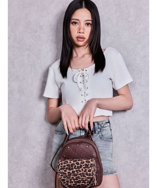 GYDA(ジェイダ)の「BUNNY 2WAYレースアップショートTシャツ(Tシャツ/カットソー・レディース・グレー/ブラック/オフホワイト・FREE)」の16枚目の写真