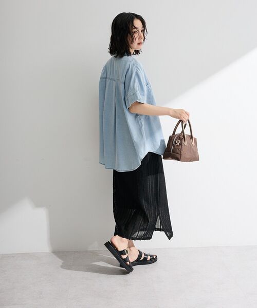 Green Parks(グリーンパークス)の「シアーデニム2WAYビックドルマンシャツ(シャツ/ブラウス・レディース・インディゴブルー/ブラック/ライトインディゴブルー・FREE)」の14枚目の写真