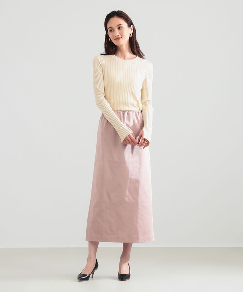 Demi-Luxe BEAMS(デミルクス ビームス)の「サイドスリット サテン スカート(スカート・レディース・ネイビー/ピンク・38/36)」の4枚目の写真