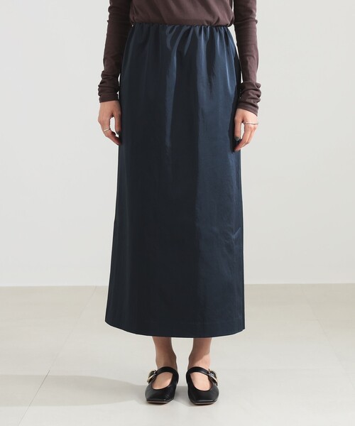 Demi-Luxe BEAMS(デミルクス ビームス)の「サイドスリット サテン スカート(スカート・レディース・ネイビー/ピンク・38/36)」の11枚目の写真