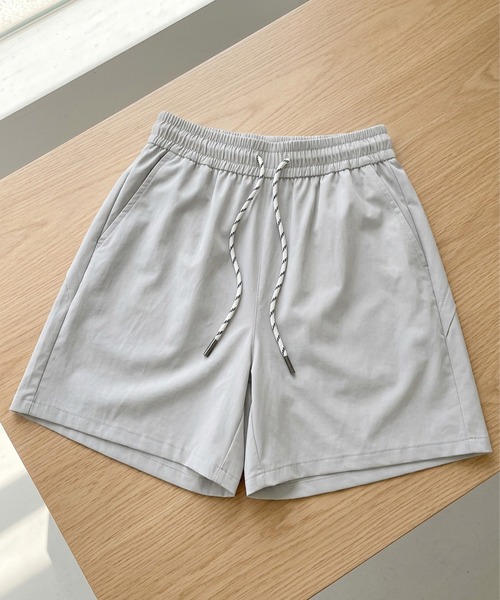 IRADOWL(アイラドール)の「軽量ナイロンタッチショートパンツ(その他パンツ・レディース・アイボリー/ネイビー/ベージュ/ライトグレー・MEDIUM/SMALL)」の7枚目の写真