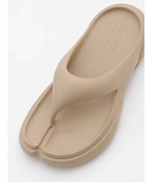 emmi（エミ）の「【PAES】New Flipflop（サンダル・レディース・グレイッシュベージュ・24/23）」の5枚目の写真