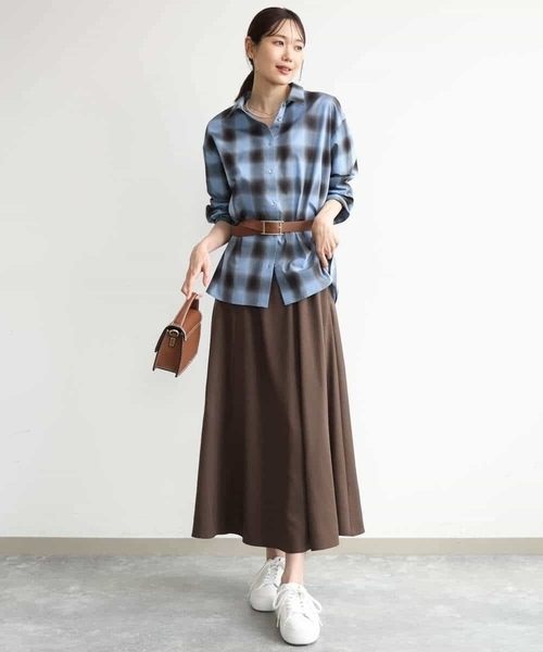 MK MICHEL KLEIN（エムケーミッシェルクラン）の「[洗える]オンブレチェック柄シャツブラウス（シャツ/ブラウス・レディース・ブラウン/ブルー/ネイビー・38）」の18枚目の写真
