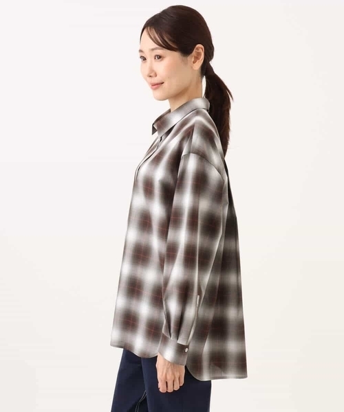 MK MICHEL KLEIN（エムケーミッシェルクラン）の「[洗える]オンブレチェック柄シャツブラウス（シャツ/ブラウス・レディース・ブラウン/ブルー/ネイビー・38）」の5枚目の写真