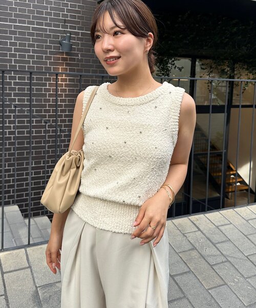 CAPRICIEUX LE'MAGE(カプリシューレマージュ)の「シルバードットスラブタンク(Tシャツ/カットソー・レディース・アイボリー/チャコールグレー・FREE)」の3枚目の写真