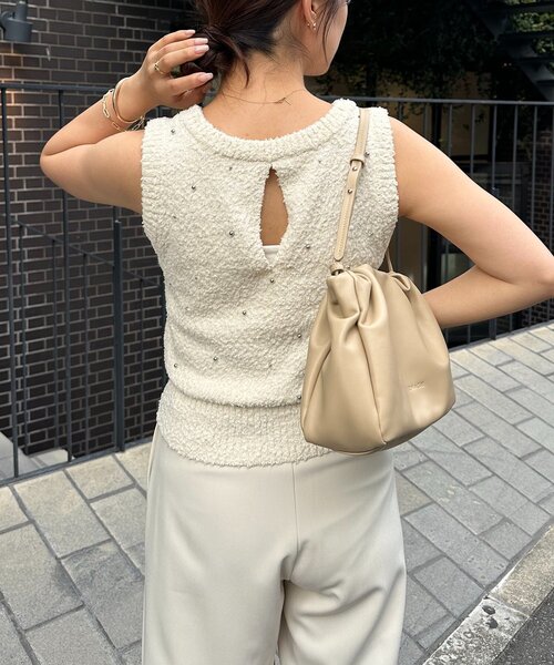 CAPRICIEUX LE'MAGE(カプリシューレマージュ)の「シルバードットスラブタンク(Tシャツ/カットソー・レディース・アイボリー/チャコールグレー・FREE)」の6枚目の写真