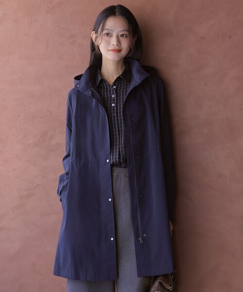 J.PRESS(ジェイプレス)の「Artirosa フーデッド ロング コート(その他アウター・レディース・ネイビー系/ベージュ系・T13/T15)」の2枚目の写真