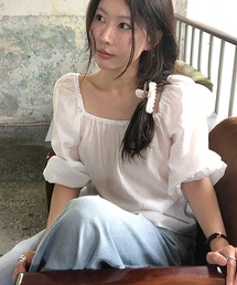 スクエアネックギャザーブラウス