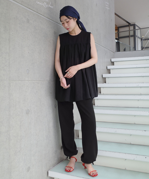 IENA(イエナ)の「《一部店舗限定》Maison IENA ドローストリングパンツ(その他パンツ・レディース・ブラック・38/36)」の2枚目の写真
