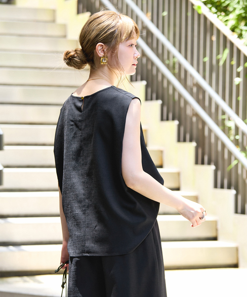 B.C STOCK(ベーセーストック)の「《追加2》《S/Mサイズ展開》《2点セット》リネンライクセットアップ(つなぎ/オールインワン・レディース・ウッド/ブラック/ベージュ・SMALL/MEDIUM)」の9枚目の写真