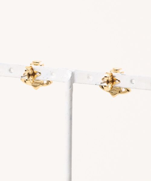 Vivienne Westwood（ヴィヴィアンウエストウッド）の「FABIANNA BAS RELIEF EARRINGS（イヤリング・レディース・ライトピンク/パープル系その他2・FREE）」の3枚目の写真