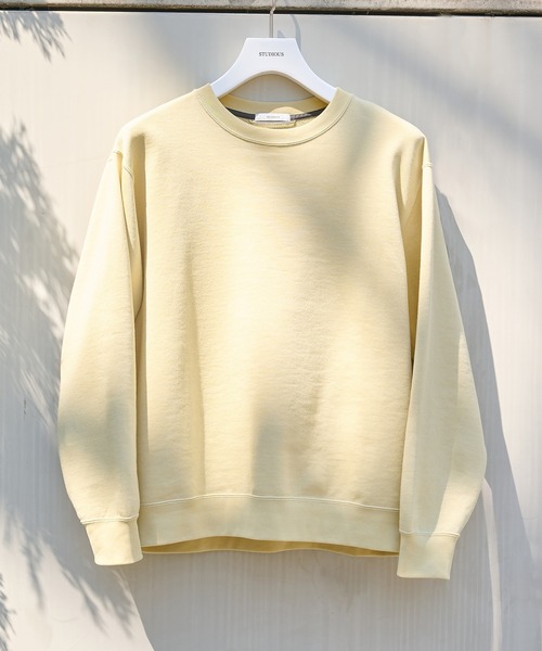 STUDIOUS(ステュディオス)の「【STUDIOUS】Light Clear Sweatshirt(スウェット・メンズ・ナチュラル/イエロー/ダークネイビー・2/1)」の1枚目の写真