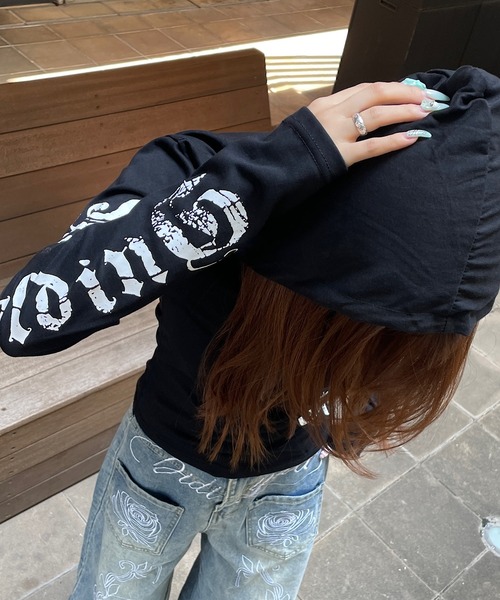 ROGER AND RAW（ロジャーアンドロウ）の「フーディーヘンリーネック プリントロンT（Tシャツ/カットソー・レディース・ホワイト/ブラック・FREE）」の11枚目の写真