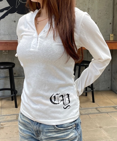 ROGER AND RAW（ロジャーアンドロウ）の「フーディーヘンリーネック プリントロンT（Tシャツ/カットソー・レディース・ホワイト/ブラック・FREE）」の15枚目の写真