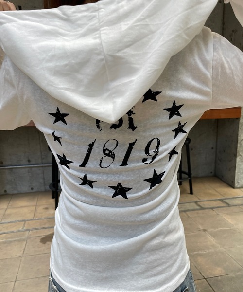 ROGER AND RAW（ロジャーアンドロウ）の「フーディーヘンリーネック プリントロンT（Tシャツ/カットソー・レディース・ホワイト/ブラック・FREE）」の18枚目の写真