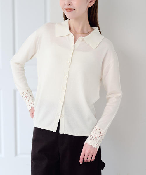 U by SPICK&SPAN(ユーバイスピックアンドスパン)の「レースカフスニットシャツ(ニット/セーター・レディース・ホワイト/ブラック・FREE)」の4枚目の写真