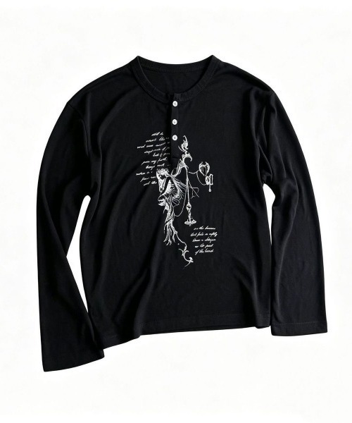 FreeZone(フリーゾーン)の「ゴシックアートプリント ヘンリーネック シアーロング T(Tシャツ/カットソー・メンズ・ホワイト/ブラック・F)」の13枚目の写真