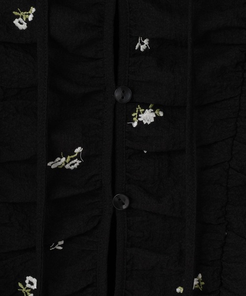 LOWRYS FARM(ローリーズファーム)の「シャーリングシシュウブラウス シャーリングシシュウブラウス(シャツ/ブラウス・レディース・ホワイト/ブラック/エンジ/ボルドー・FREE)」の22枚目の写真