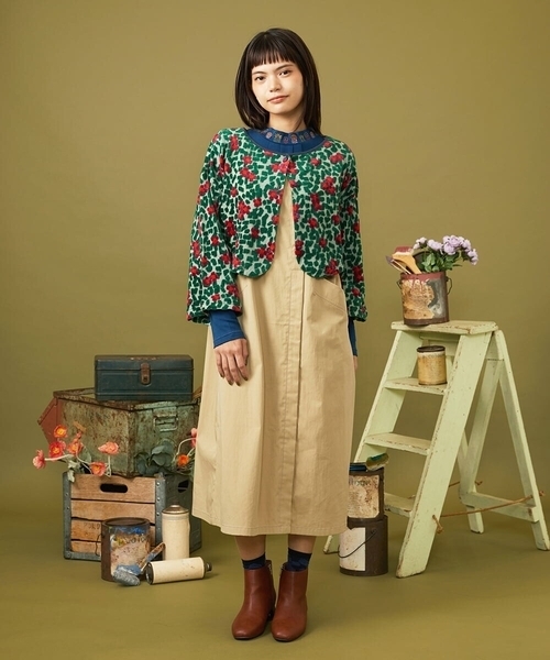 Jocomomola(ホコモモラ)の「レーヨンベアフライス フラワー刺繍ハイネックカットソー(Tシャツ/カットソー・レディース・アイボリー/ブラック/ピンク/ブルー・40)」の11枚目の写真