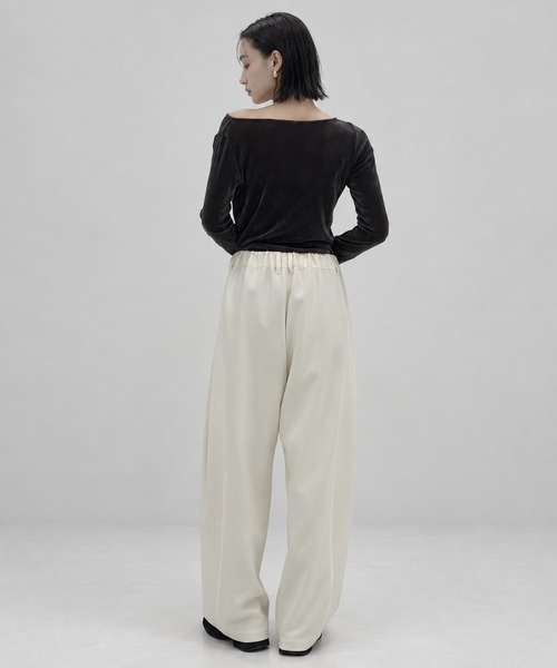 STUDIOUS（ステュディオス）の「【STUDIOUS/ステュディオス】Double Cloth Easy Pants/ダブルクロスイージーパンツ/洗濯機可/伸縮性/ウエストゴム（スウェットパンツ・レディース・ブラック/ホワイト・1/2）」の6枚目の写真