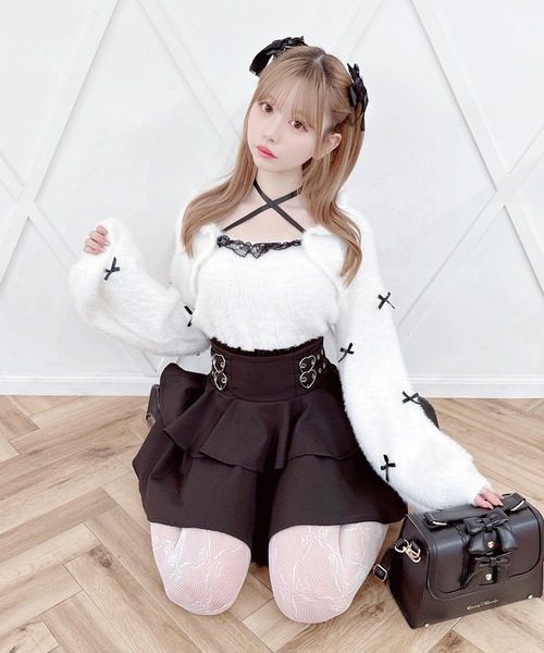 MA*RS(アメーバーマーズ)の「チビリボンケープ風ニット(ニット/セーター・レディース・ピンク/ブラック×ホワイト/ホワイト・FREE)」の4枚目の写真