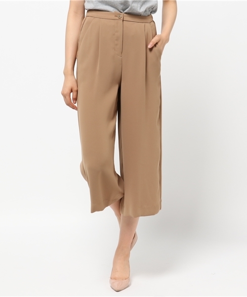 NATURAL BEAUTY BASIC(ナチュラルビューティーベーシック)の「キャミ×ワイドパンツセットアップ パンツ(その他パンツ・レディース・ダークベージュ/ブラック・MEDIUM/SMALL/X-SMALL)」の6枚目の写真
