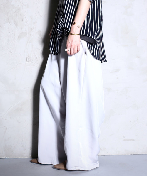 antiqua（アンティカ）の「クロスサルエルワイドパンツ（その他パンツ・レディース・グレー/ブラック/カーキ・M）」の15枚目の写真