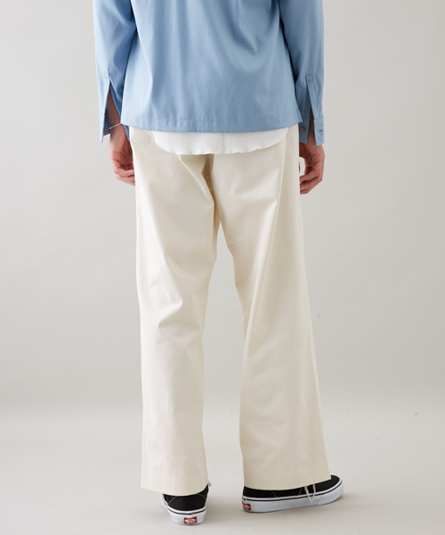 STUDIOUS(ステュディオス)の「コンパクトチノワイドパンツ(チノパンツ・メンズ・ブラック/キャメル/オフホワイト・1/3/2)」の16枚目の写真