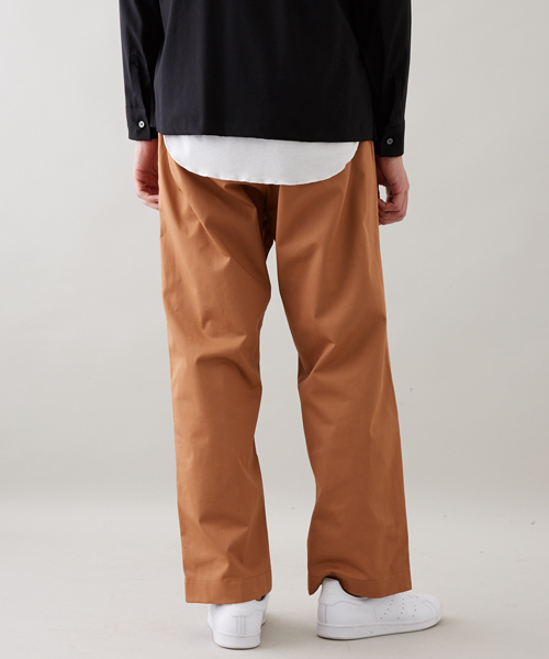 STUDIOUS(ステュディオス)の「コンパクトチノワイドパンツ(チノパンツ・メンズ・ブラック/キャメル/オフホワイト・1/3/2)」の13枚目の写真
