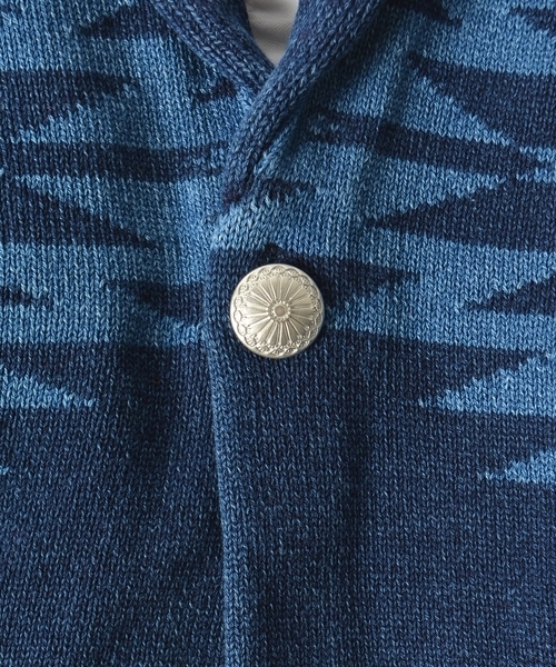 SHIPS（シップス）の「SC:【WEB限定】ネイティブ ショールカラー カーディガン(ガウン)■（カーディガン/ボレロ・メンズ・ブラック/ブルー・MEDIUM/SMALL/LARGE/X-LARGE）」の13枚目の写真