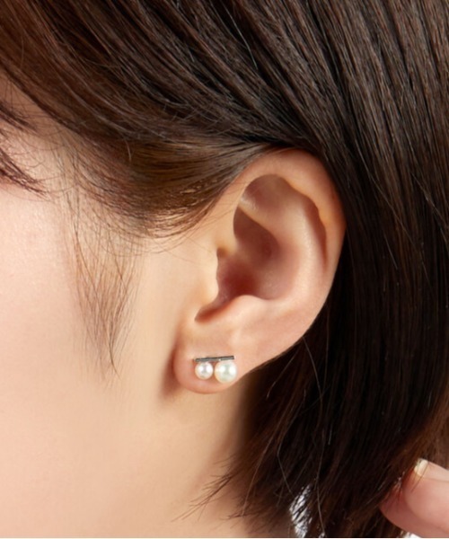 VENDOME AOYAMA（ヴァンドーム青山）の「K10ホワイトゴールド ベーシック パール ピアス（ピアス（両耳用）・レディース・ホワイト・ONE SIZE）」の6枚目の写真
