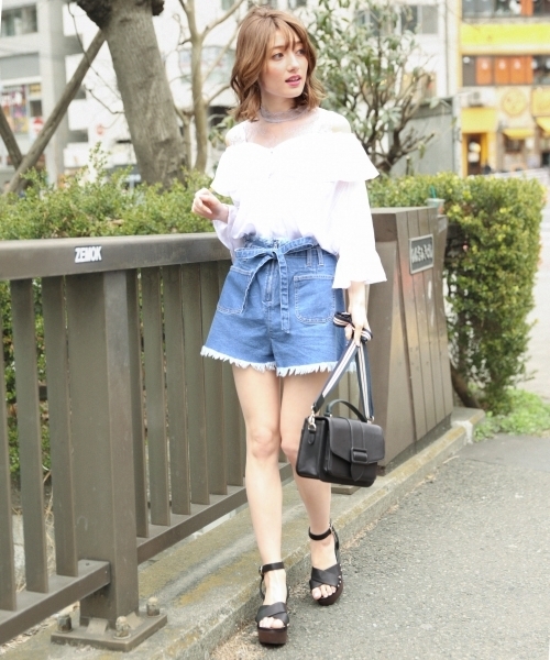 Heather（ヘザー）の「２ＷＡＹフリルボタンブラウス  786009（シャツ/ブラウス・レディース・オレンジ/ナチュラル/ネイビー/ライトブルー・FREE）」の18枚目の写真