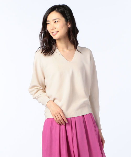 NOLLEY’S（ノーリーズ）の「12GホールガーメントVネックプルオーバーニット（ニット/セーター・レディース・オフホワイト/ベージュ/ブルー系その他/ピンク・38）」の3枚目の写真