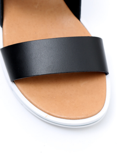 Au BANNISTER(オゥバニスター)の「スポーツソールサンダル(サンダル・レディース・ブラック/ホワイト/ゴールド・35/36/37/38/39)」の10枚目の写真