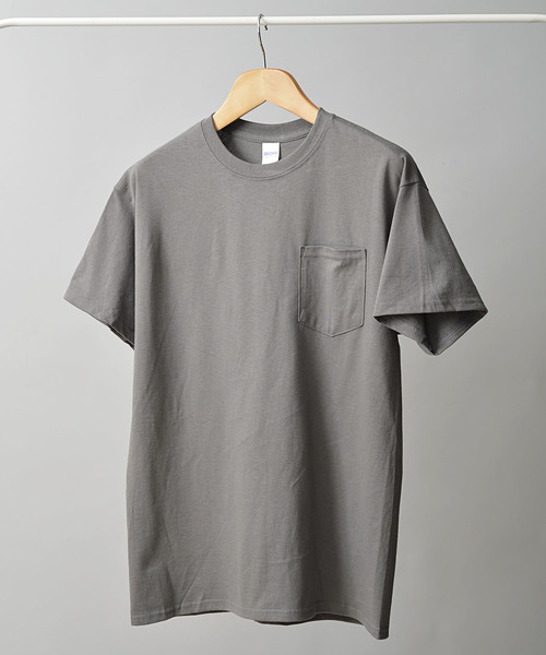 GILDAN（ギルダン）の「＃GILDAN/ギルダン　6.0オンス ウルトラコットンポケットTシャツ（Tシャツ/カットソー・メンズ・ホワイト/チャコールグレー/ライトグレー/ライトブルー/ブラック/ネイビー/レッド/ライム/オレンジ/グリーン/ワインレッド・MEDIUM/LARGE）」の4枚目の写真