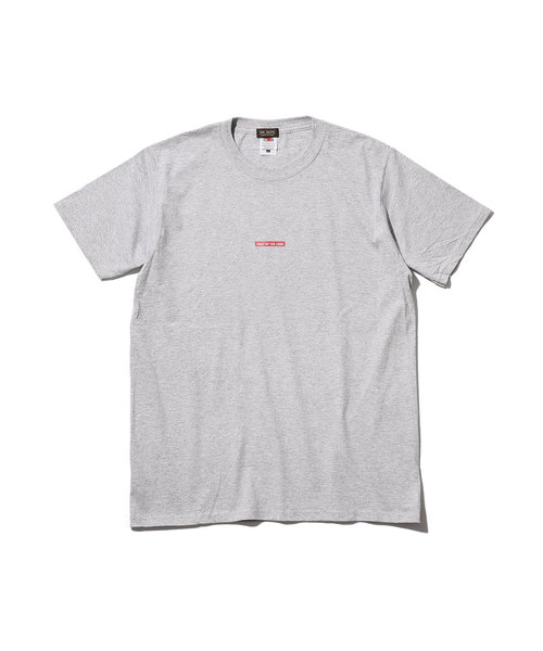 FRUIT OF THE LOOM（フルーツオブザルーム）の「【ZOZO限定】FRUIT OF THE LOOM ×MR.OLIVE COLLABO / SMAL BOX LOGO T-SHIRT（Tシャツ/カットソー・メンズ・ホワイト/ブラック/グレー/レッド・MEDIUM/LARGE/X-LARGE）」の7枚目の写真