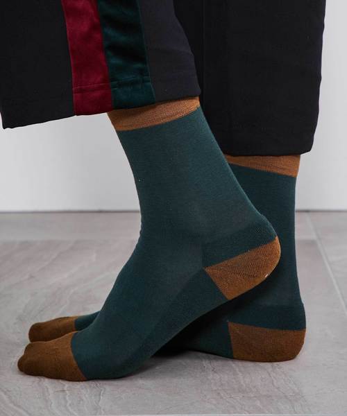 STUDIOUS(ステュディオス)の「【CHICSTOCKS】TWO TONE(ソックス/靴下・メンズ・ブラウン/グリーン・LARGE/SMALL)」の4枚目の写真
