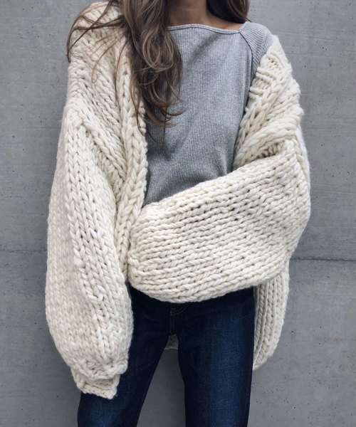 TRUNC（トランクエイティーエイト）の「Bulky Knit Cardigan（カーディガン/ボレロ・レディース・ブラック/オフホワイト/チャコール・FREE）」の4枚目の写真