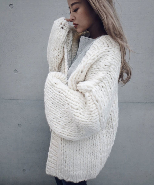 TRUNC（トランクエイティーエイト）の「Bulky Knit Cardigan（カーディガン/ボレロ・レディース・ブラック/オフホワイト/チャコール・FREE）」の11枚目の写真