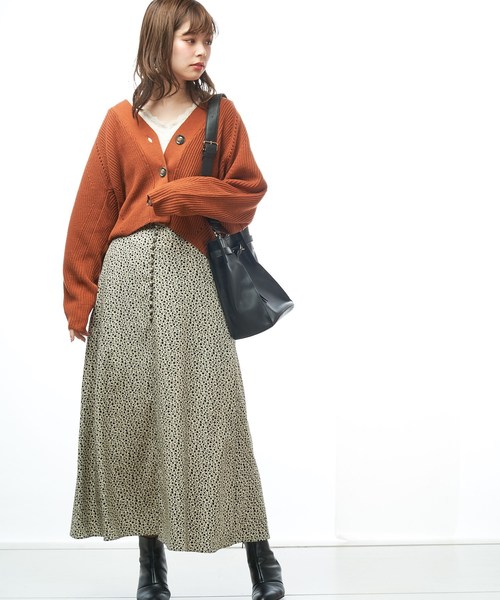 natural couture(ナチュラルクチュール)の「春色アイレットカーディガン(カーディガン/ボレロ・レディース・アイボリー/ベージュ/ネイビー/サックスブルー/ラベンダー/オレンジ・FREE)」の19枚目の写真