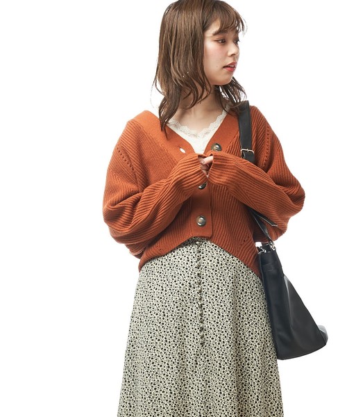 natural couture(ナチュラルクチュール)の「春色アイレットカーディガン(カーディガン/ボレロ・レディース・アイボリー/ベージュ/ネイビー/サックスブルー/ラベンダー/オレンジ・FREE)」の22枚目の写真