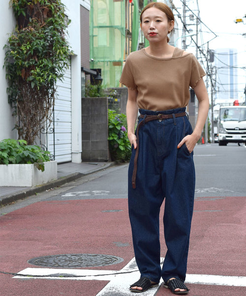 w closet(ダブルクローゼット)の「ワイドリブ半袖オフショルプルオーバー(Tシャツ/カットソー・レディース・モカ/ブラック系その他/グレー系その他/ライトベージュ・FREE)」の17枚目の写真