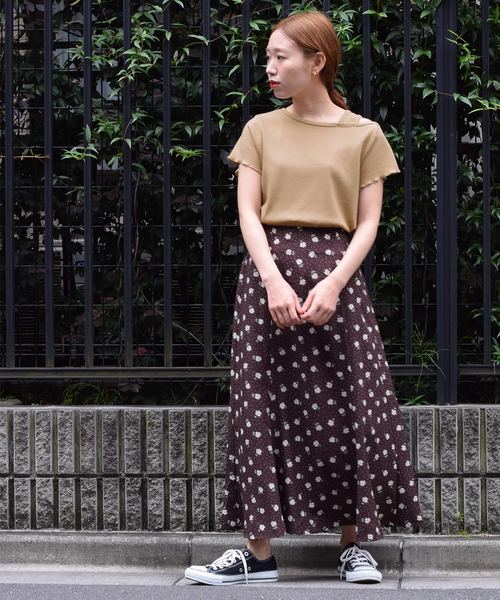 w closet(ダブルクローゼット)の「ワイドリブ半袖オフショルプルオーバー(Tシャツ/カットソー・レディース・モカ/ブラック系その他/グレー系その他/ライトベージュ・FREE)」の22枚目の写真