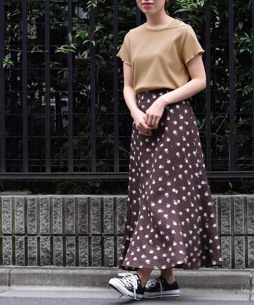 w closet(ダブルクローゼット)の「ワイドリブ半袖オフショルプルオーバー(Tシャツ/カットソー・レディース・モカ/ブラック系その他/グレー系その他/ライトベージュ・FREE)」の14枚目の写真