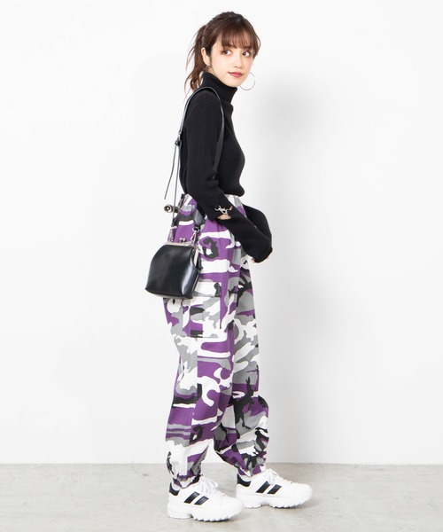 WEGO（ウィゴー）の「WEGO/カーゴポケットパンツ（カーゴパンツ・レディース・ブラック/パープル/パープル系その他/オレンジ系その他/アニマル/ブラック系その他2/ブラック系その他・FREE）」の18枚目の写真