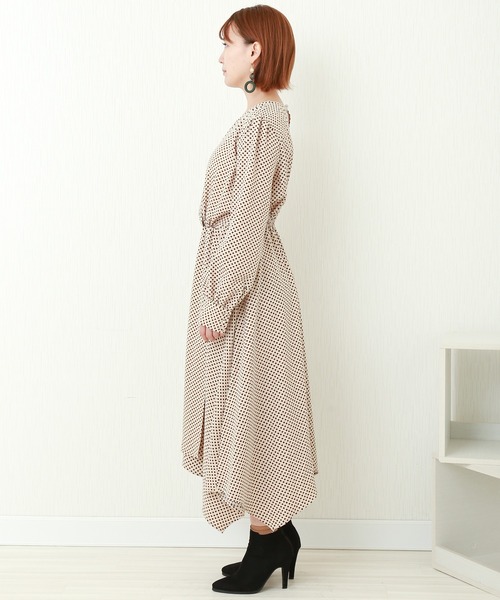 libelle more（リベル モア）の「裾ヘムワンピース（ワンピース・レディース・ブラック/ネイビー/マスタード/キャメル/ブラック系その他/ライトベージュ・FREE）」の22枚目の写真